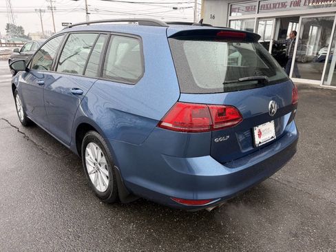 Used 2016 Volkswagen Golf S image 5