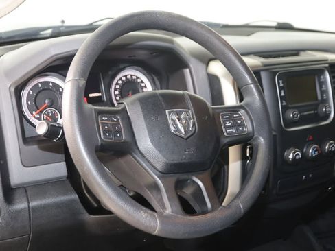 Used 2018 RAM 1500 Classic SLT image 6