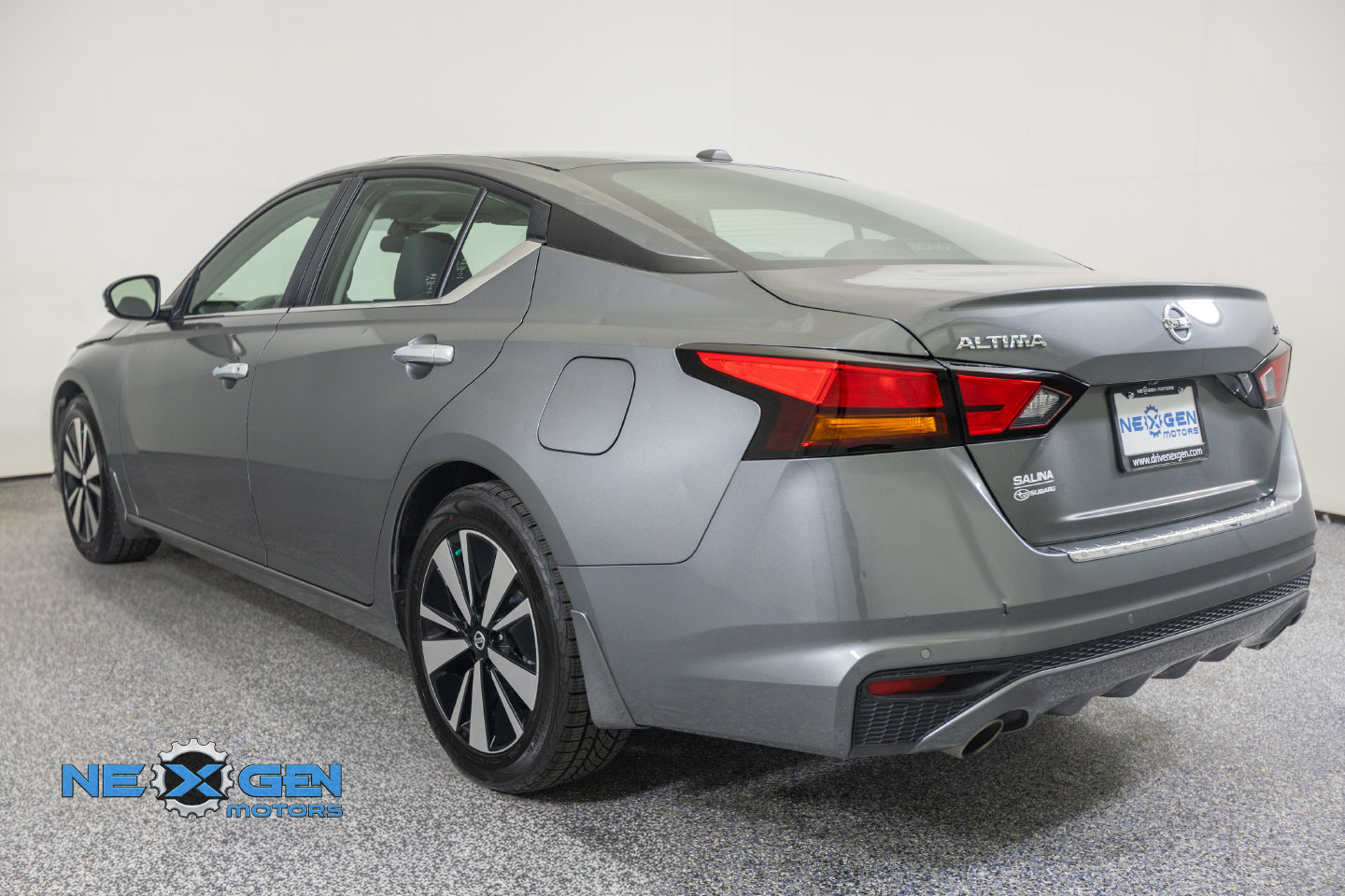 Used 2021 Nissan Altima 2.5 SV w/ SV Premium Package FWD image 29
