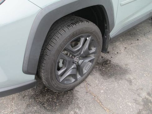 Used 2022 Toyota RAV4 Adventure w/ Convenience Package AWD/4WD image 13