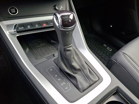 Certified 2025 Audi Q3 2.0T Premium Plus w/ Premium Plus Package image 16