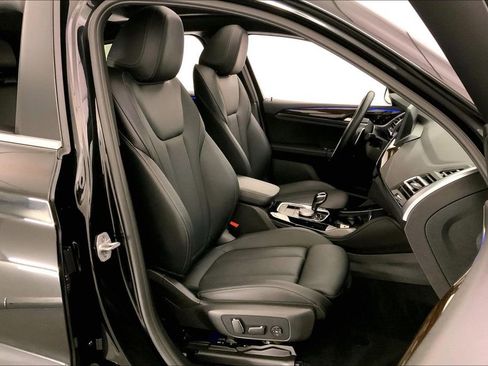 Certified 2024 BMW X4 xDrive30i image 6