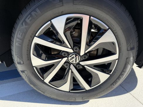 New 2026 Volkswagen Jetta S FWD image 28