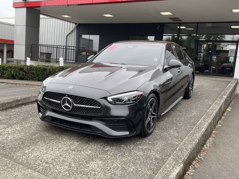 Used 2022 Mercedes-Benz C 300 4MATIC Sedan image 3