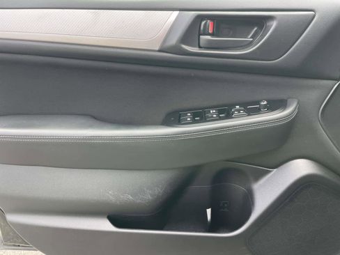 Used 2016 Subaru Legacy 2.5i image 12