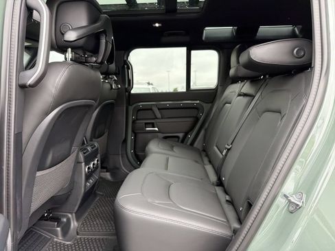 New 2026 Land Rover Defender 110 Trophy Edition AWD/4WD image 5