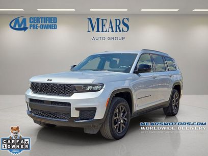 Used 2024 Jeep Grand Cherokee L Laredo