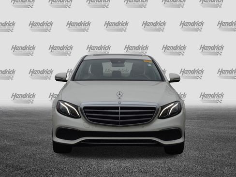 Used 2017 Mercedes-Benz E 300 E 300 Luxury image 6