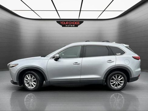 Used 2018 MAZDA CX-9 Touring image 2