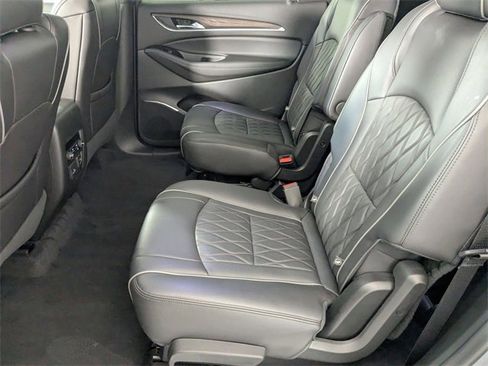 Used 2023 Buick Enclave Avenir w/ Avenir Technology Package image 28