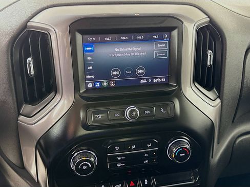 Used 2020 Chevrolet Silverado 1500 Custom Trail Boss w/ Custom Convenience Package image 15