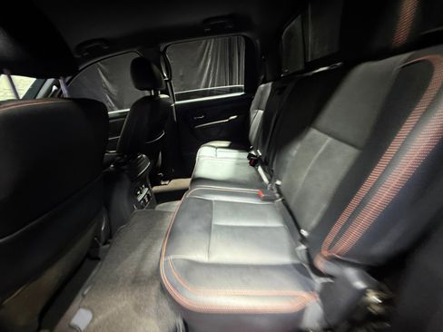 Used 2022 Nissan Titan PRO-4X w/ Pro-4x Convenience Package AWD/4WD image 17