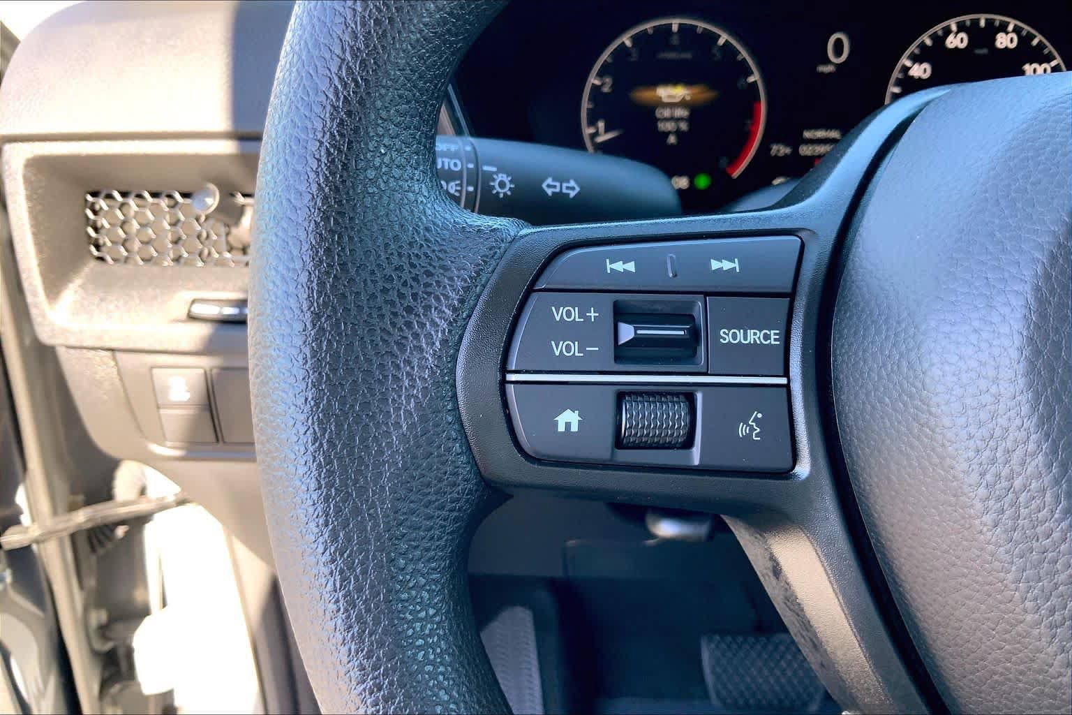 Used 2025 Honda CR-V EX image 21