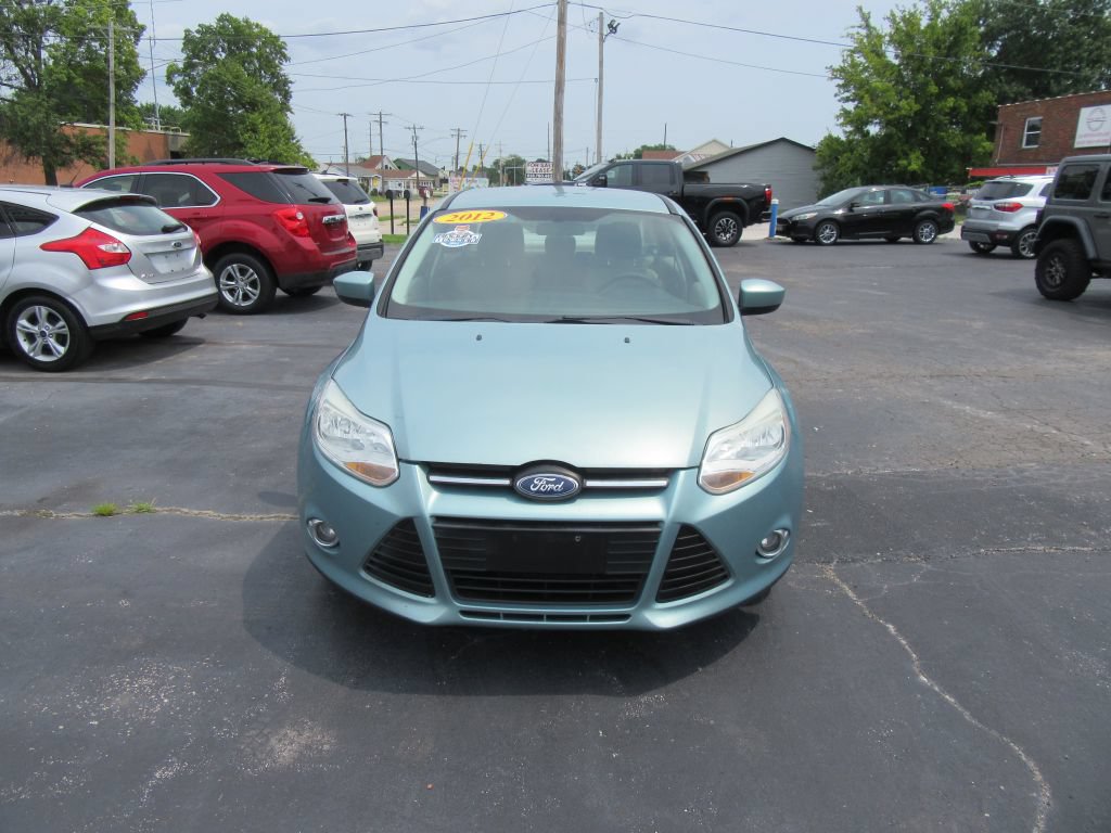 Used 2012 Ford Focus SE FWD image 2