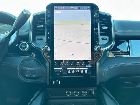 Used 2025 RAM 3500 Limited image 5