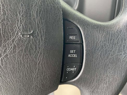 Used 2016 Ford E-450 and Econoline 450 Super Duty w/ Motorhome Prep Package image 28