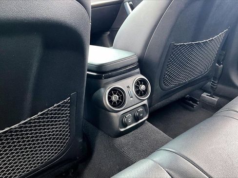 Certified 2019 Kia Stinger image 25