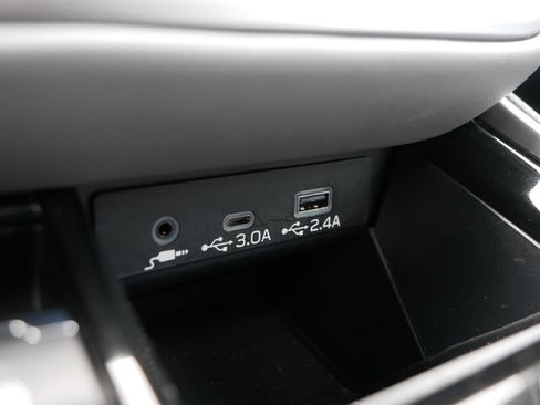 Certified 2025 Subaru Outback Premium AWD/4WD image 33