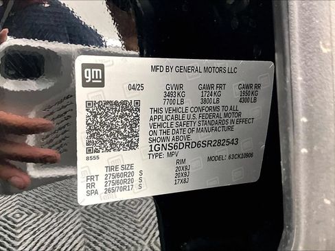 Used 2025 Chevrolet Suburban Z71 AWD/4WD image 36