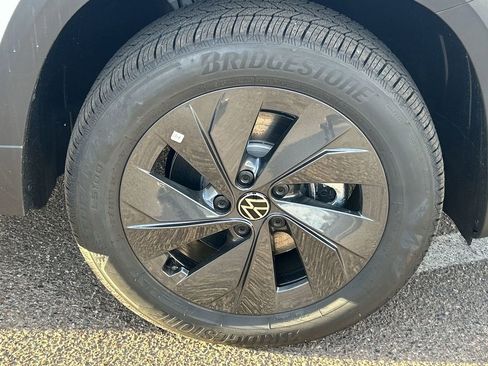 New 2026 Volkswagen Taos S image 6