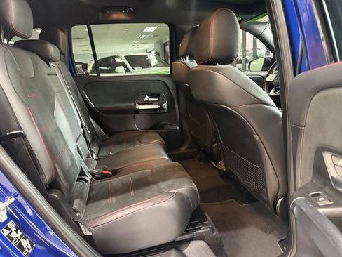 Used 2021 Mercedes-Benz GLB 250 image 13