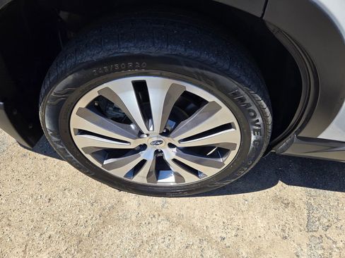 Used 2022 Subaru Ascent Limited w/ Technology Package AWD/4WD image 32