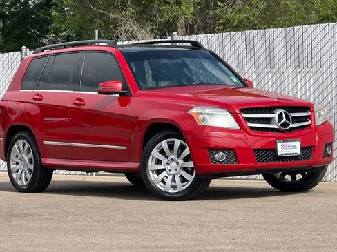 Used 2010 Mercedes-Benz GLK 350 4MATIC image 2