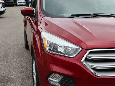 Used 2018 Ford Escape SE AWD/4WD image 4