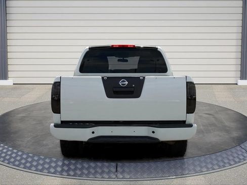 Used 2018 Nissan Frontier S RWD image 6