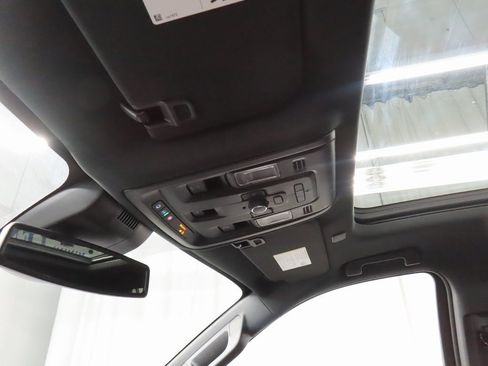 Used 2024 GMC Yukon AT4 image 27