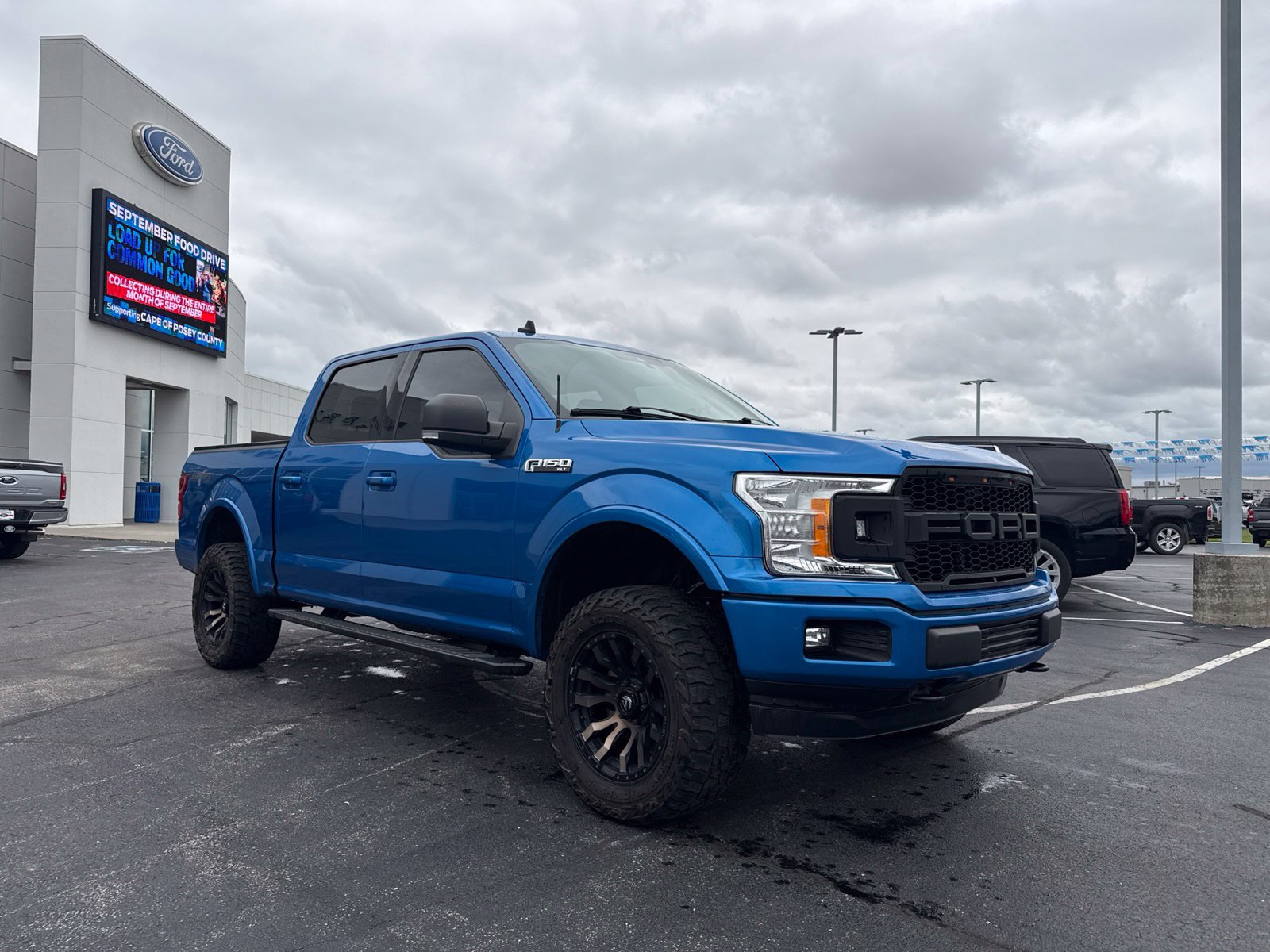 Used 2019 Ford F150 4x4 SuperCrew image 3