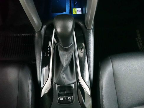 Used 2023 Toyota Corolla Cross XLE w/ Convenience Package image 22