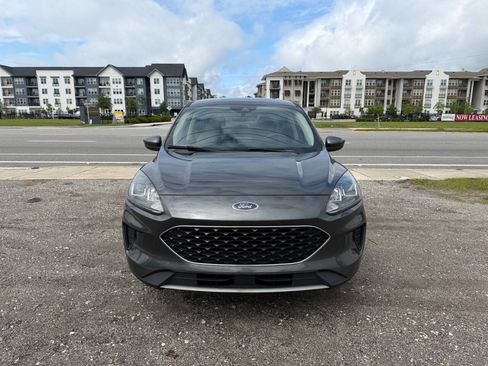 Used 2020 Ford Escape SE AWD/4WD image 3