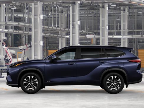 New 2026 Toyota Highlander XLE image 4