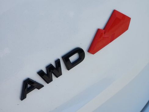 Certified 2025 Nissan Rogue SV AWD/4WD image 9