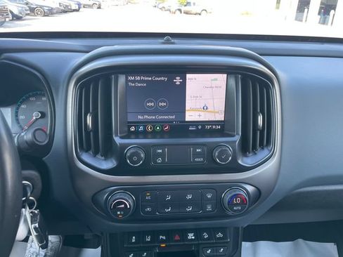 Used 2022 Chevrolet Colorado Z71 w/ Safety Package AWD/4WD image 12