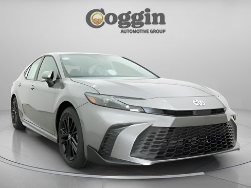 New 2026 Toyota Camry SE FWD image 27