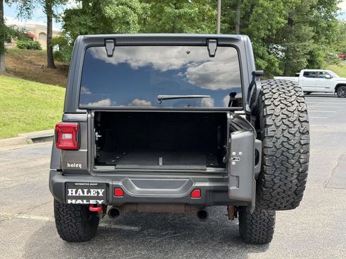 Used 2019 Jeep Wrangler Unlimited Rubicon AWD/4WD image 14