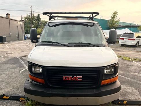 Used 2015 GMC Savana 3500 RWD image 10