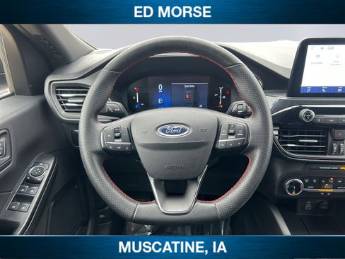 Used 2025 Ford Escape ST-Line image 12