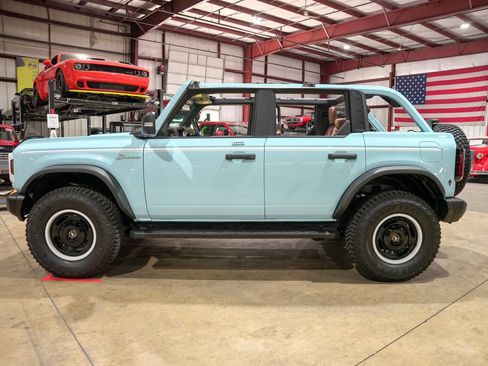 Used 2023 Ford Bronco Heritage Edition AWD/4WD image 4