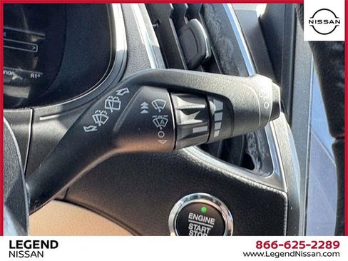 Used 2024 Ford Edge Titanium image 21