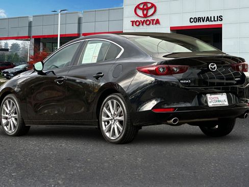 Used 2025 MAZDA MAZDA3 s image 6