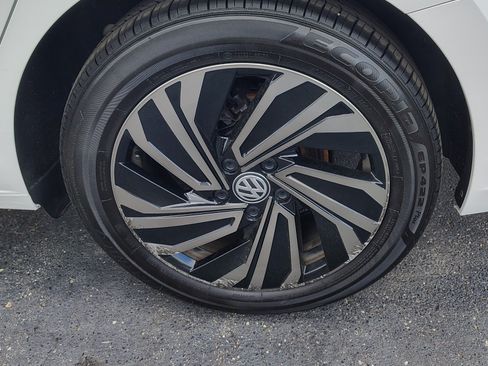 Used 2019 Volkswagen Jetta SEL Premium FWD image 11