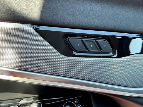 Used 2024 Jeep Wagoneer Launch Edition AWD/4WD image 36