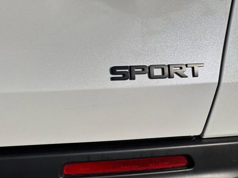 Certified 2025 Honda HR-V Sport image 34