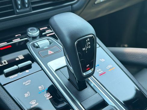 Used 2022 Porsche Cayenne S AWD/4WD image 29