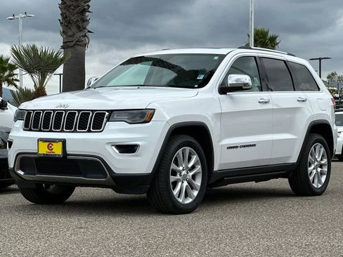 Used 2017 Jeep Grand Cherokee Limited w/ Luxury Group II image 8