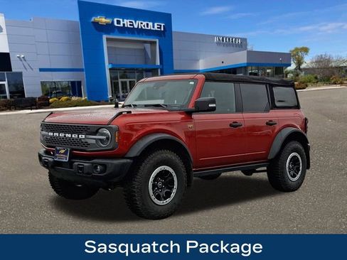 Used 2022 Ford Bronco Badlands w/ Sasquatch Package image 4