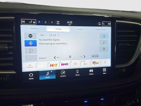 New 2026 Chrysler Pacifica Select FWD image 26
